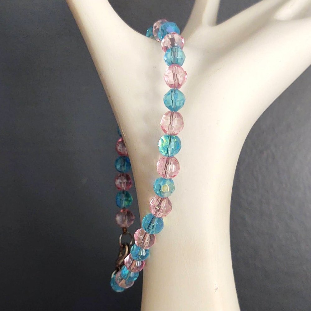 Blue and pink glass bead bracelet